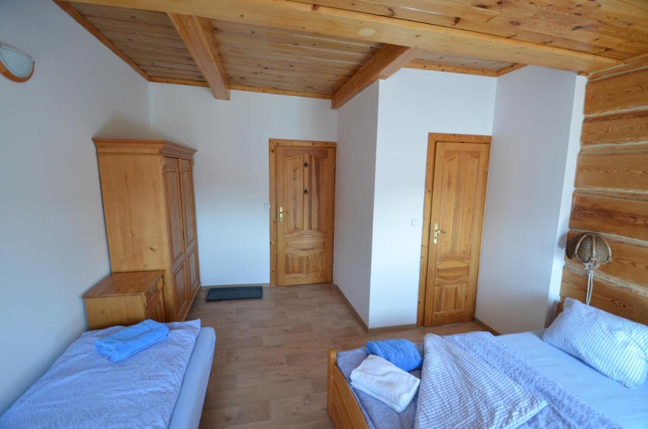 Penzion Lion Pec pod Sněžkou Kültér fotó